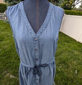 Chambray Bass Lyocell Sleeveless Pockets Buttons Tie Blue Dress Size Large EUC